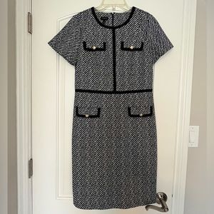 Talbots Navy Print Short Sleeves Knee Lenght Dress size 4